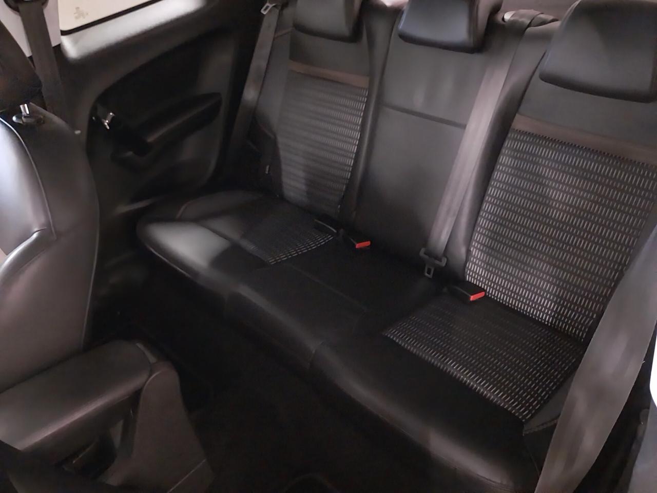 Peugeot 208 1.6 e-HDi 92 CV 3 porte Allure - ok neopatentati