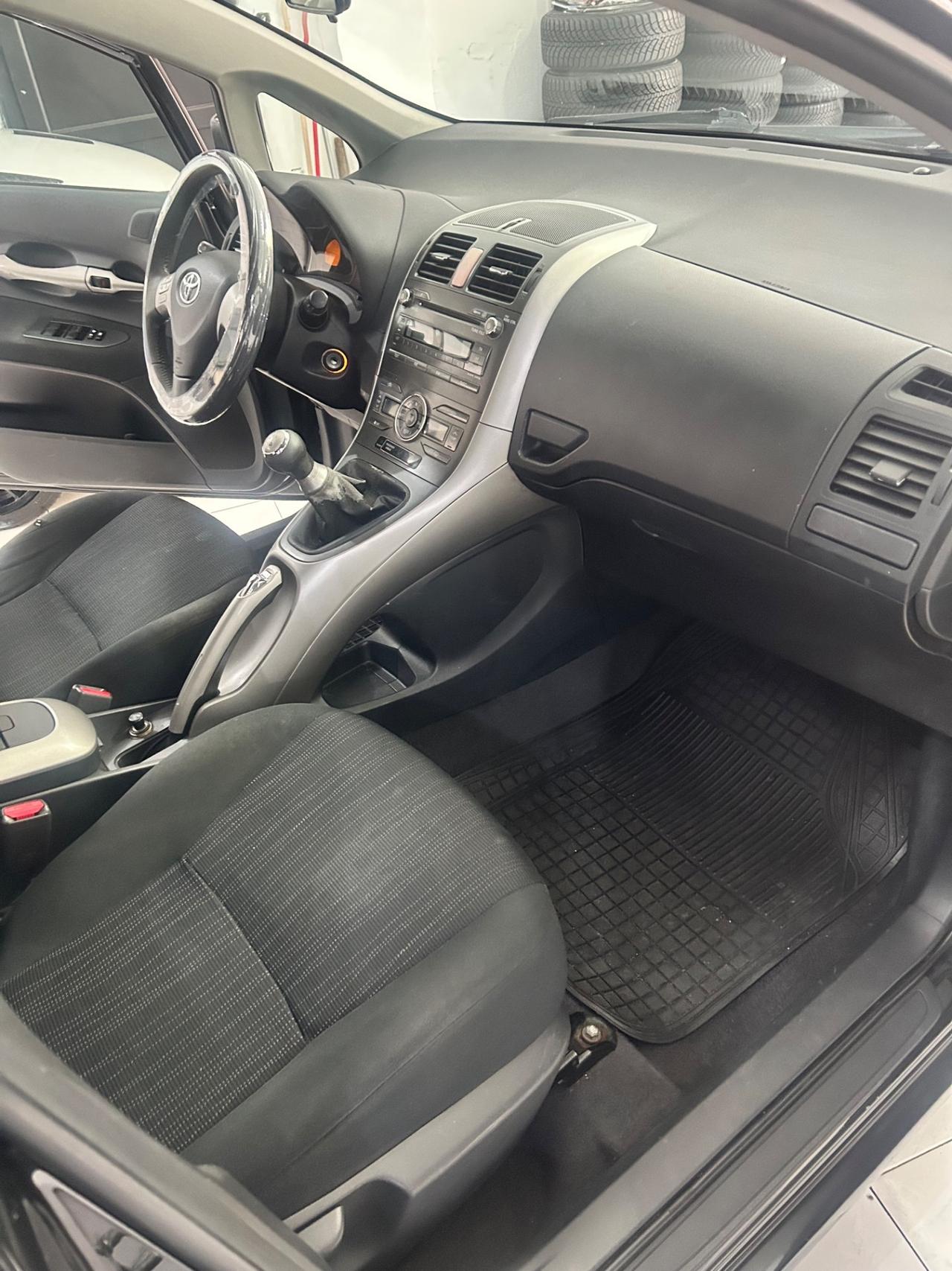 Toyota Auris 1.4 D-4D 5 porte Sol