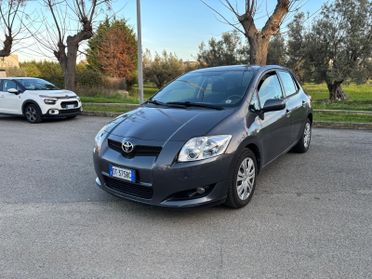 Toyota Auris 1.4 D-4D 5 porte