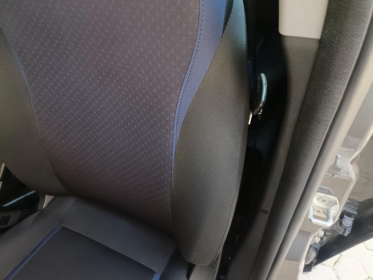 Lancia Ypsilon 1.2 69 CV 5 porte Silver