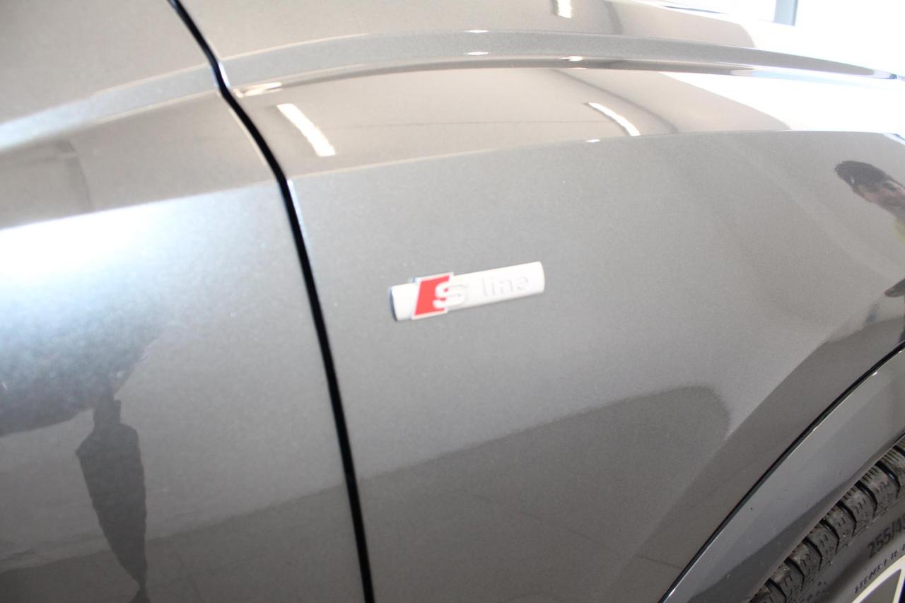 Audi Q3 Sportback 2.0 tdi S line Edition S-Tronic