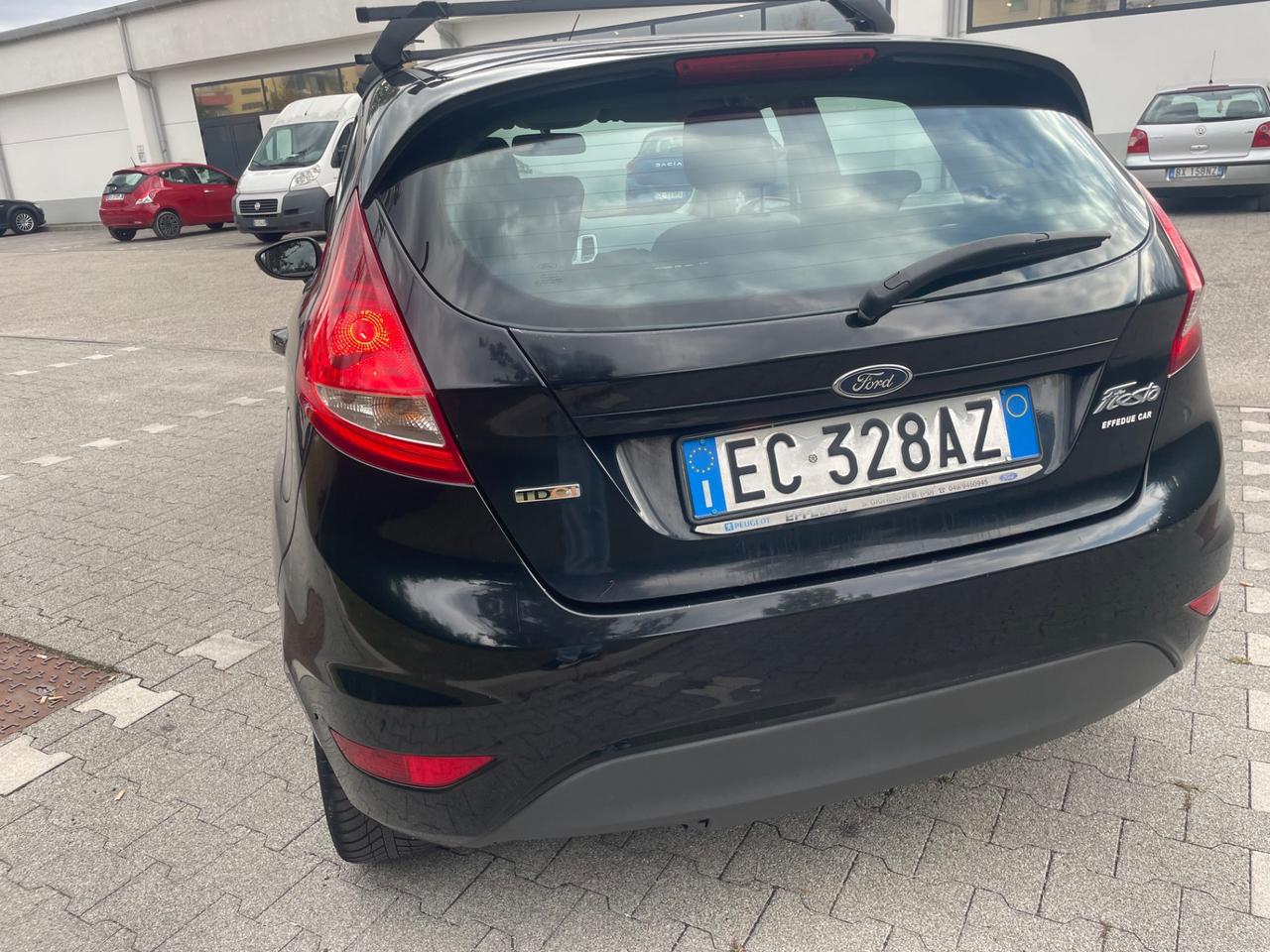 Ford Fiesta 1.4 TDCi 5p. Titanium x neo patentati