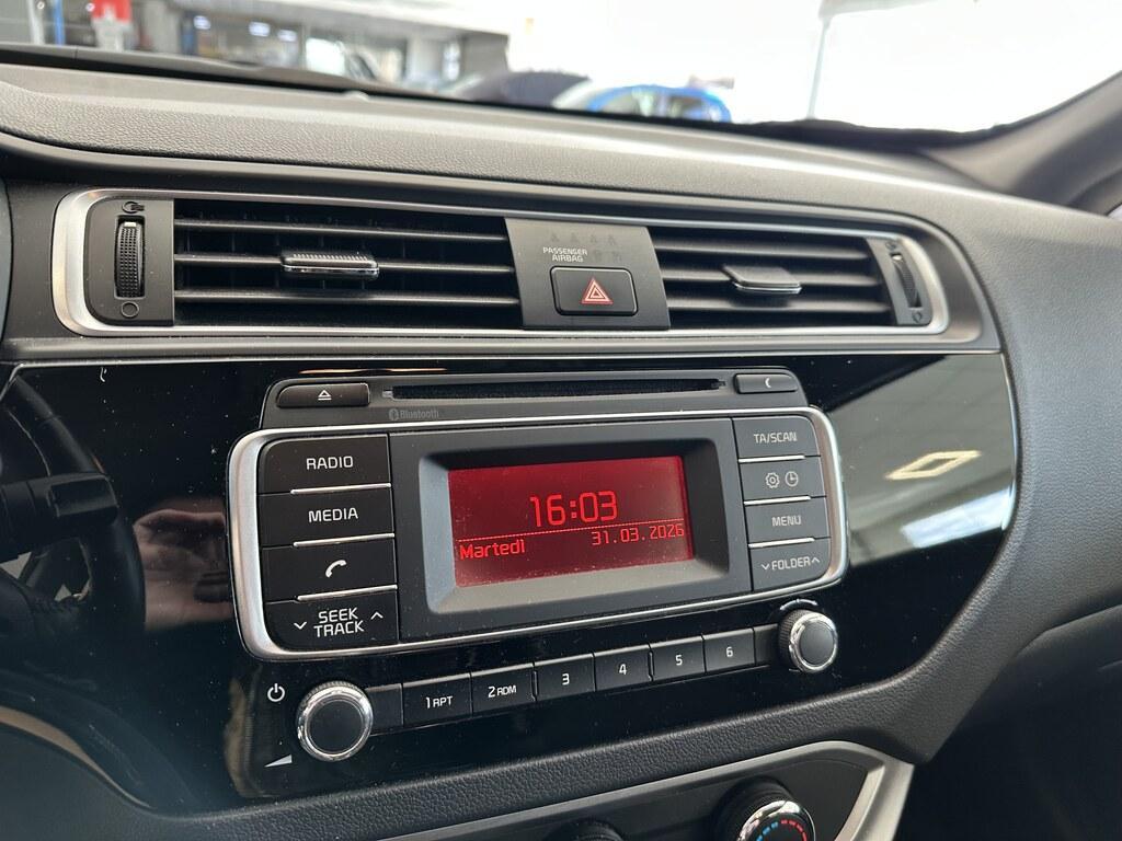 Kia Rio III 2011 1.2 cvvt Active Style Pack E6