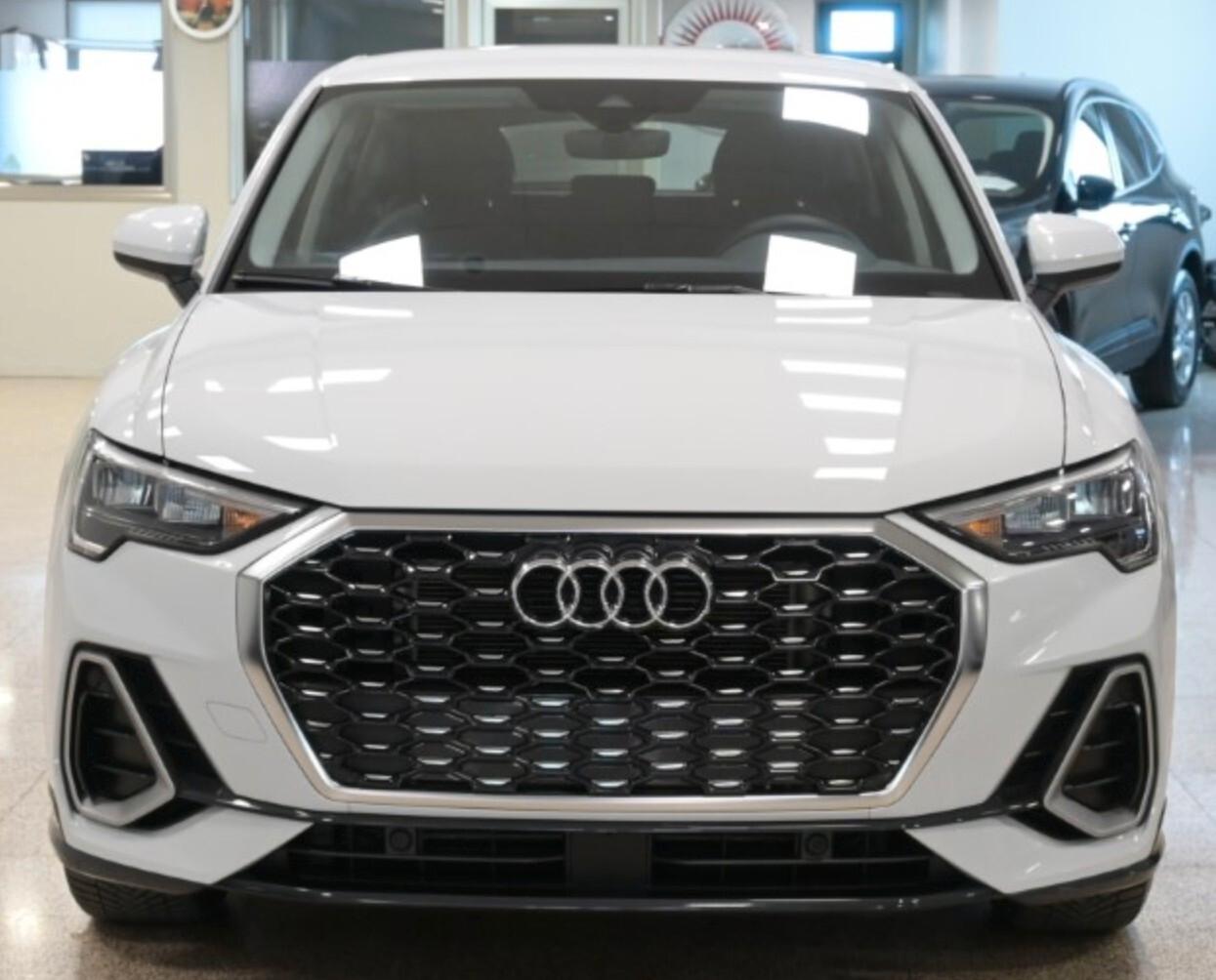Audi Q3 SPB 35 TDI S tronic Business Plus - 2024