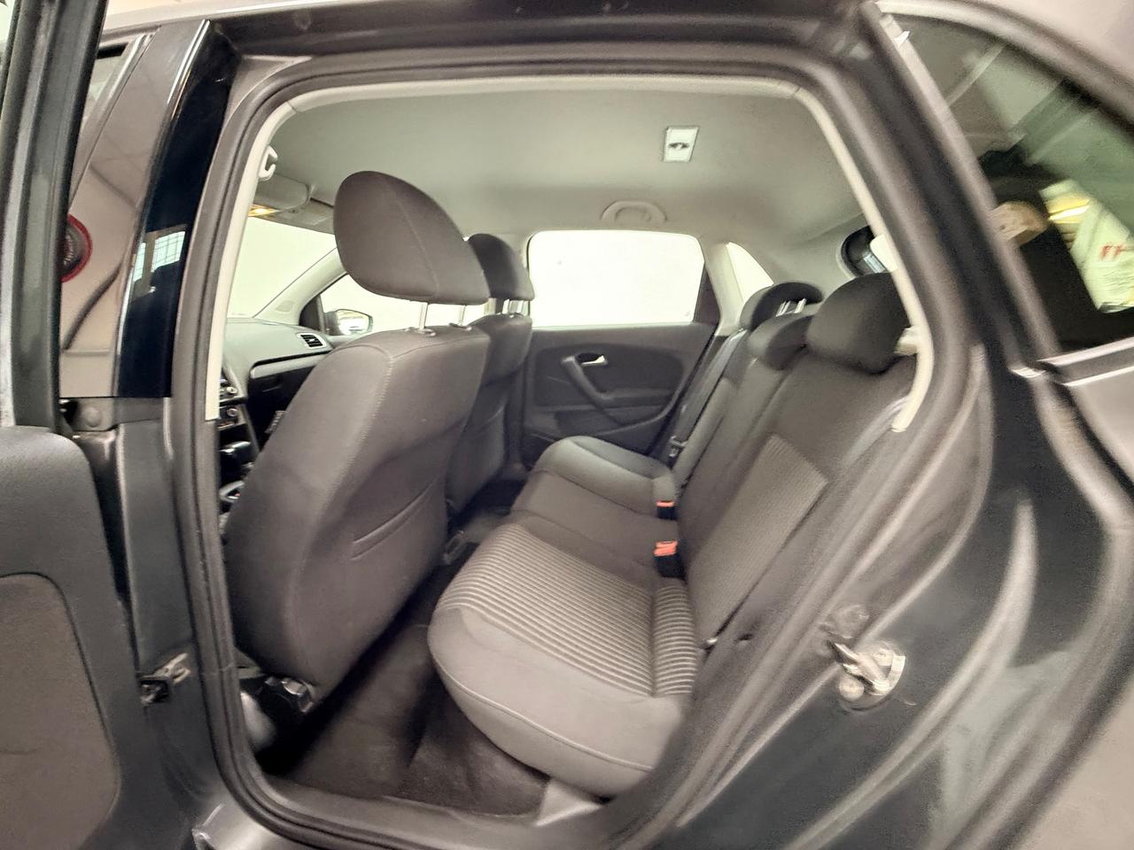 Volkswagen Polo 1.6 TDI 90CV DSG 5 Porte Highline 05/2010 Neopatentati Euro 5B
