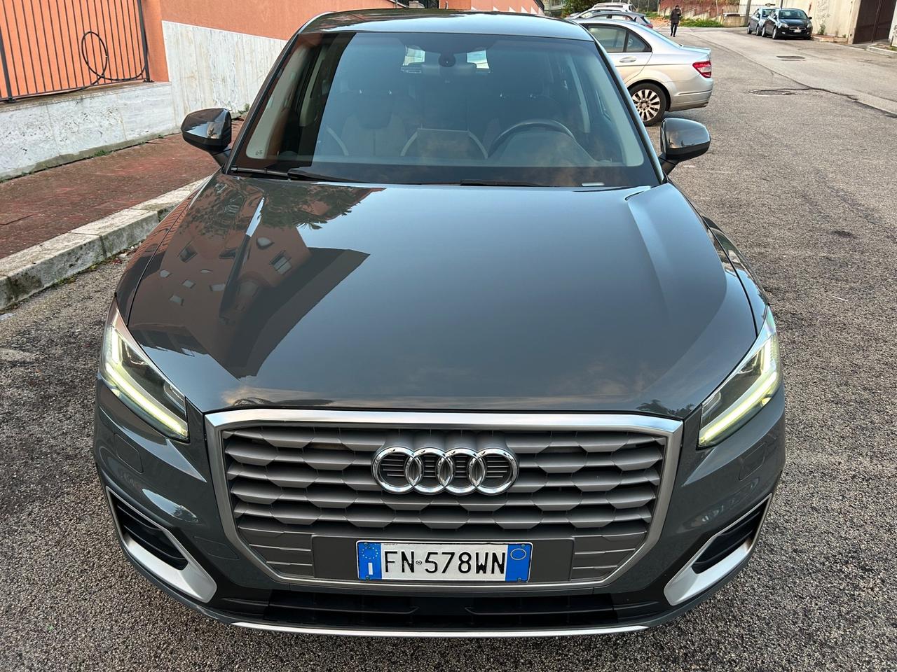 Audi Q2 1.6 TDI sport tagliandi ufficiali