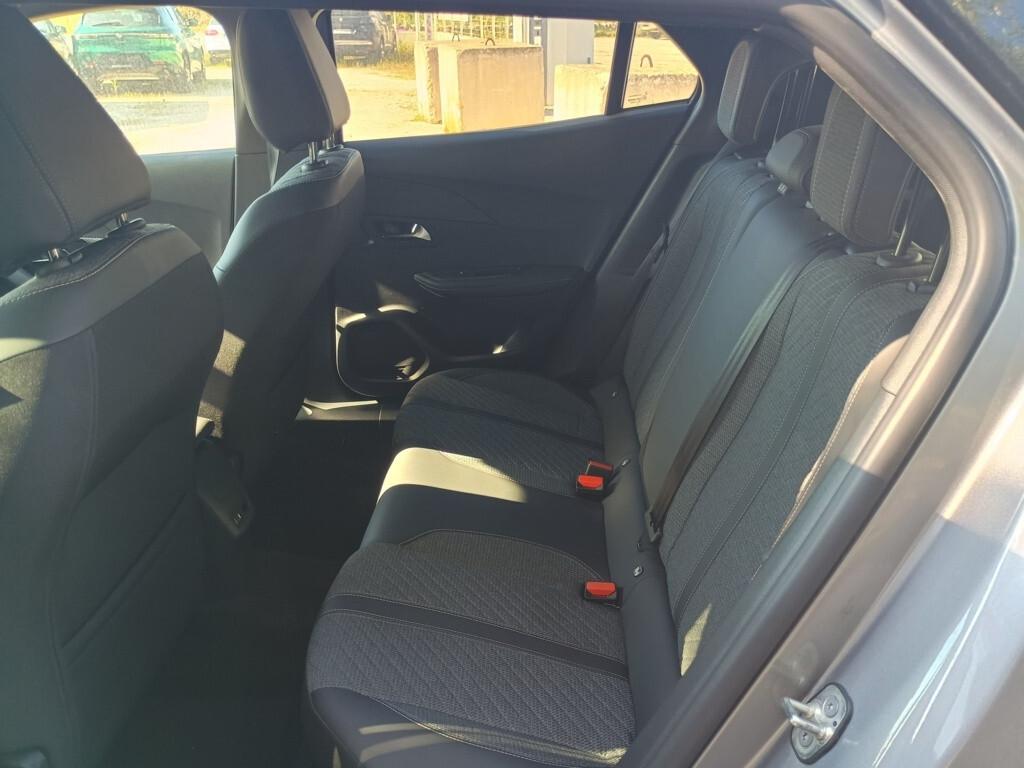 Peugeot 2008 1.5 BlueHDi 130cv EAT8 Allure