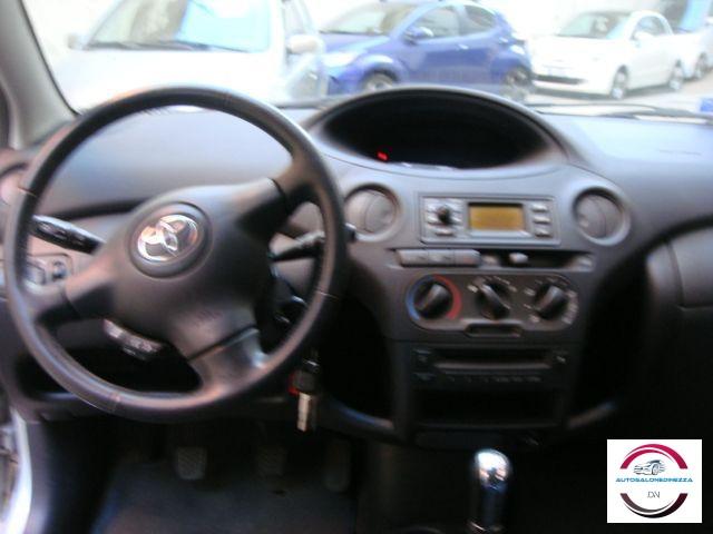 TOYOTA - Yaris - 16V 5 porte Expo Clima