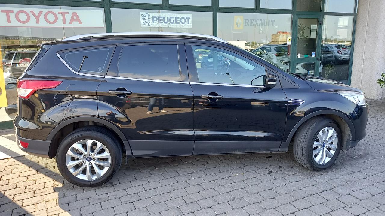 Ford Kuga 2.0 TDCI 140 CV 4WD Titanium