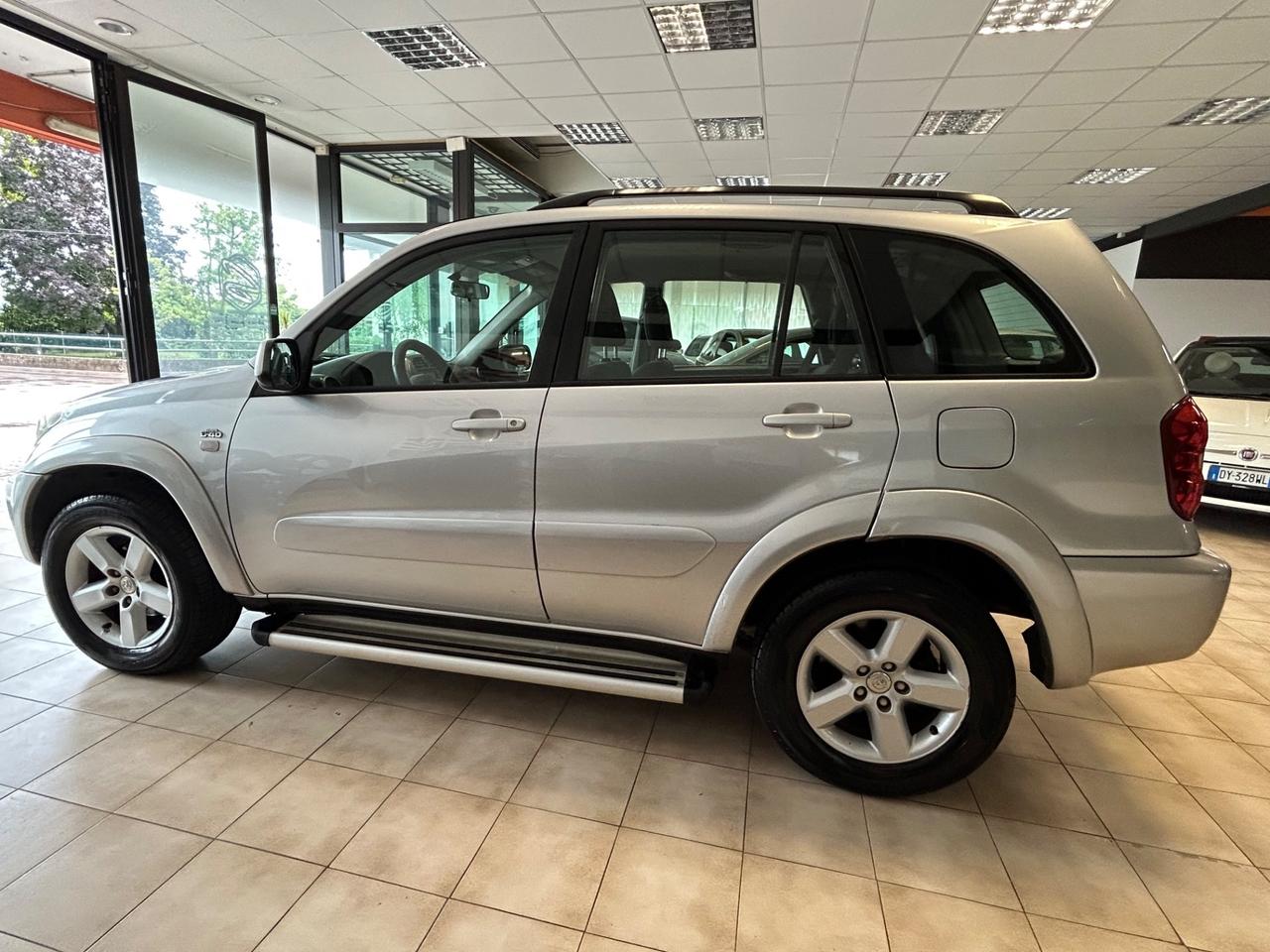 Toyota RAV4 - 2004 2.0 Tdi D-4D AUTOCARRO