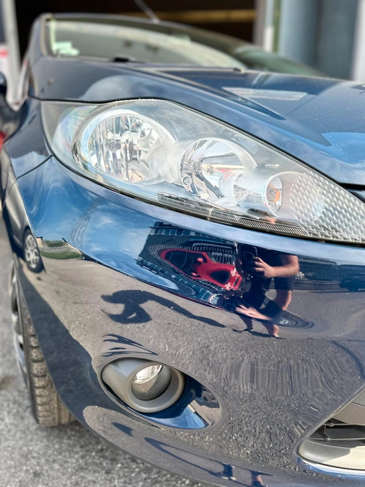 Ford Fiesta 1.4 TDCi 70CV 5 porte Titanium neopatentati