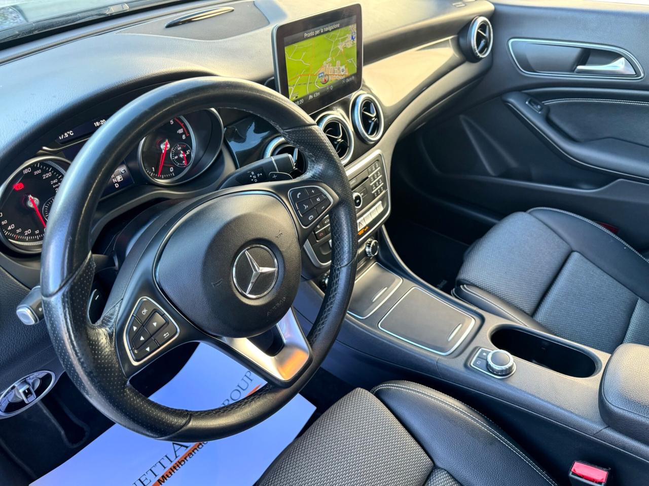 MERCEDES CLA 200d S.B. Sport - Tetto Led Navi