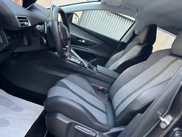 PEUGEOT 3008 1.5BlueHDi 130 EAT8 Allure