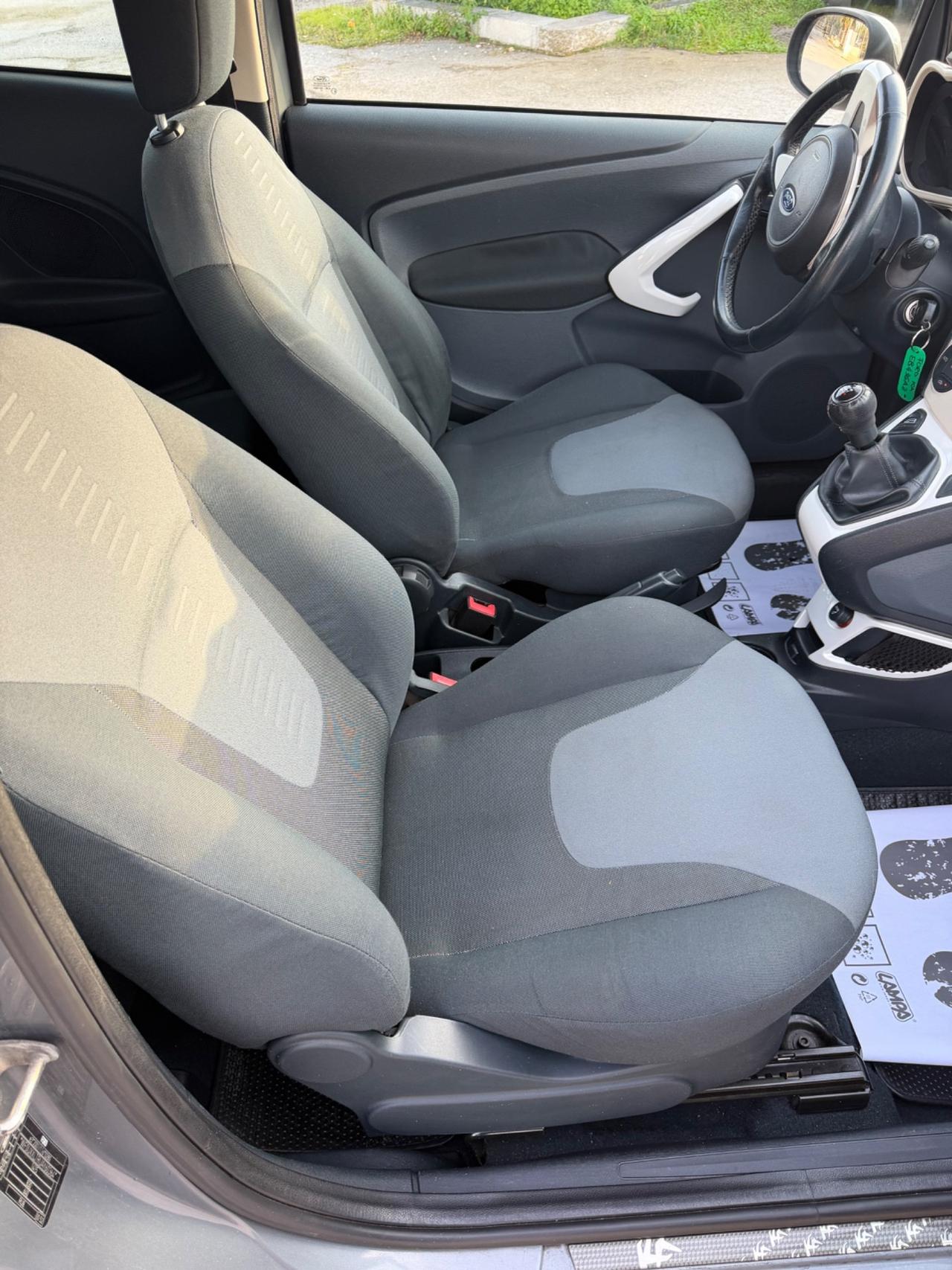 Ford Ka 1.3 TDCi 75CV Titanium cDPF