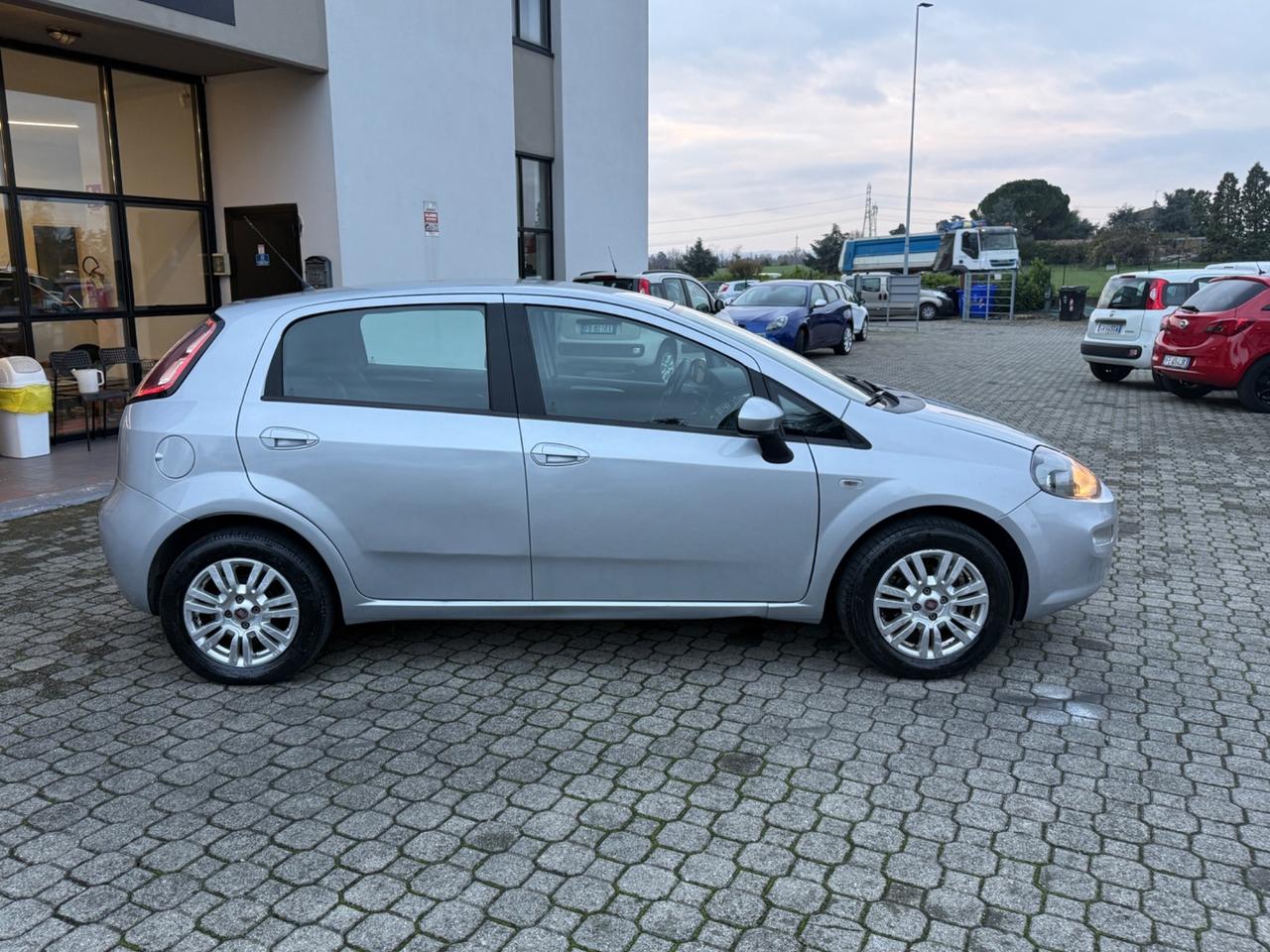 Fiat Punto 1.2 8V 5 porte Lounge|UNIPRO