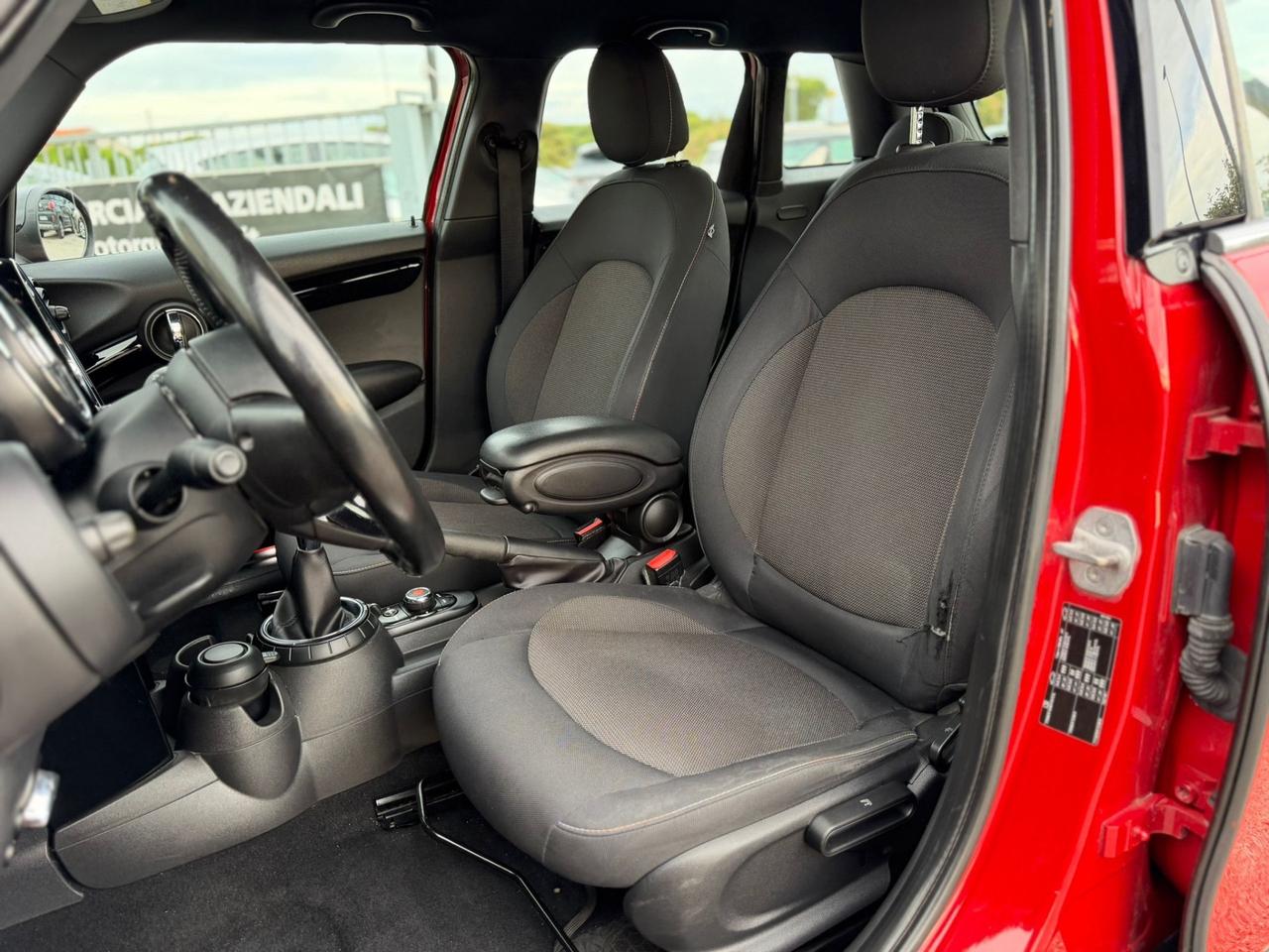 Mini 1.5 Cooper D Business XL Neopatentati