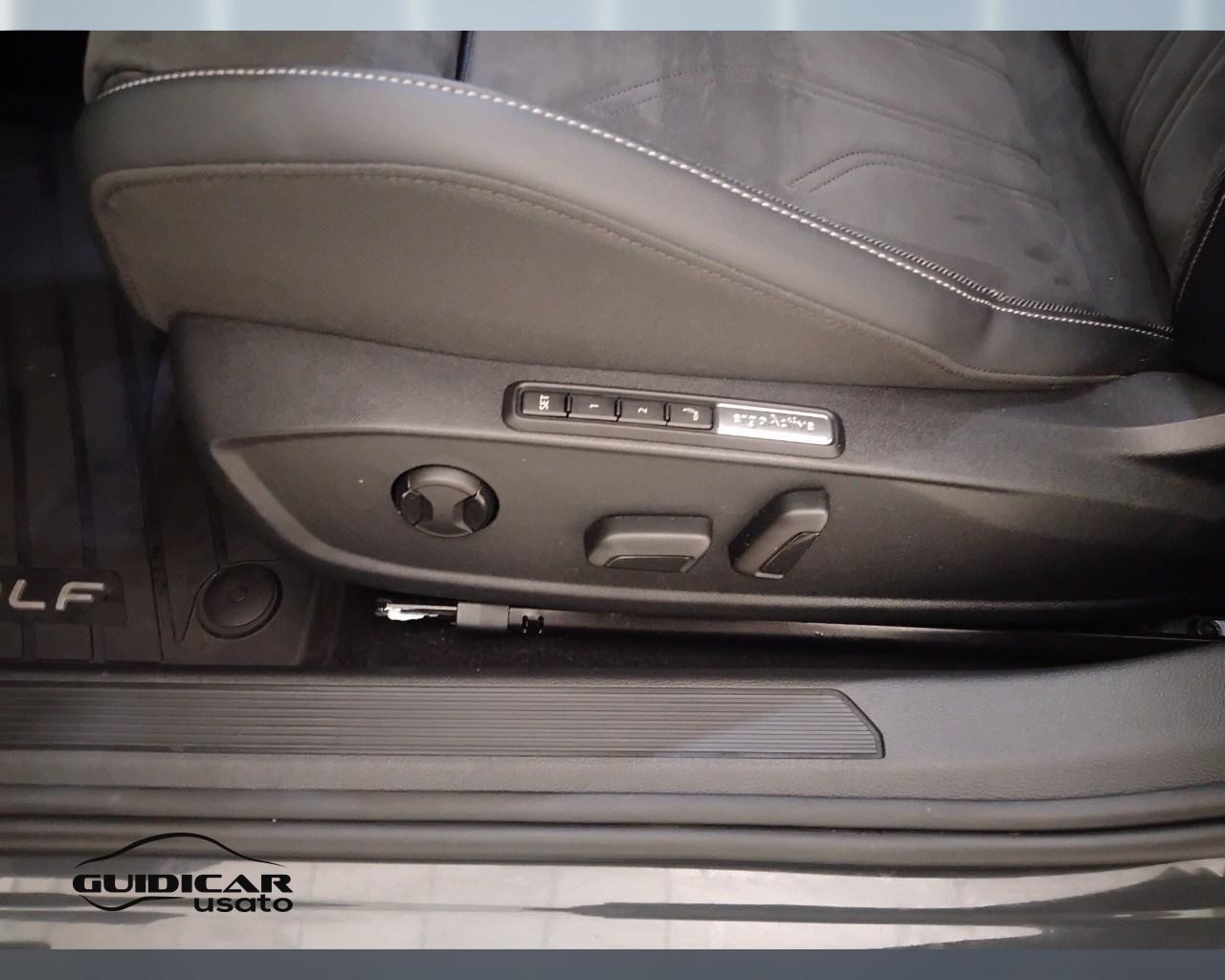 VOLKSWAGEN Golf VIII 2024 - Golf 1.5 tsi ehybrid Style 204cv dsg