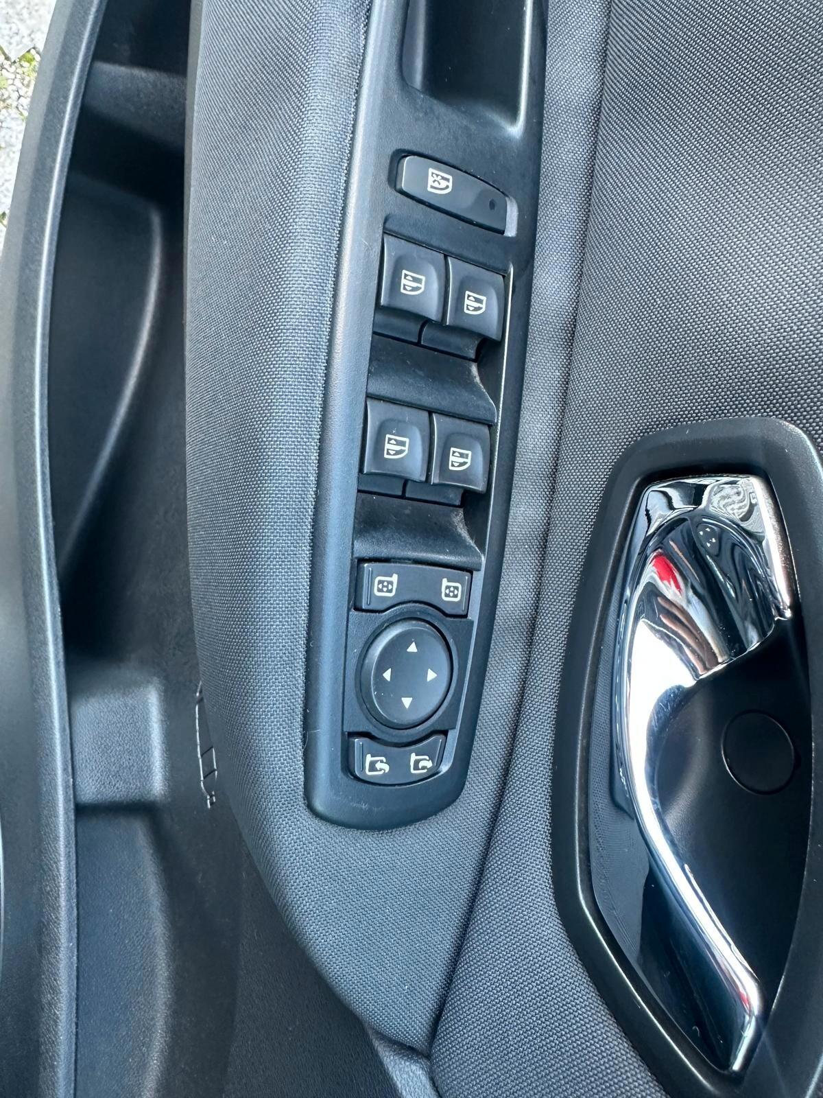 Renault Scenic Scénic XMod 1.5 dCi 110CV Limited-2015