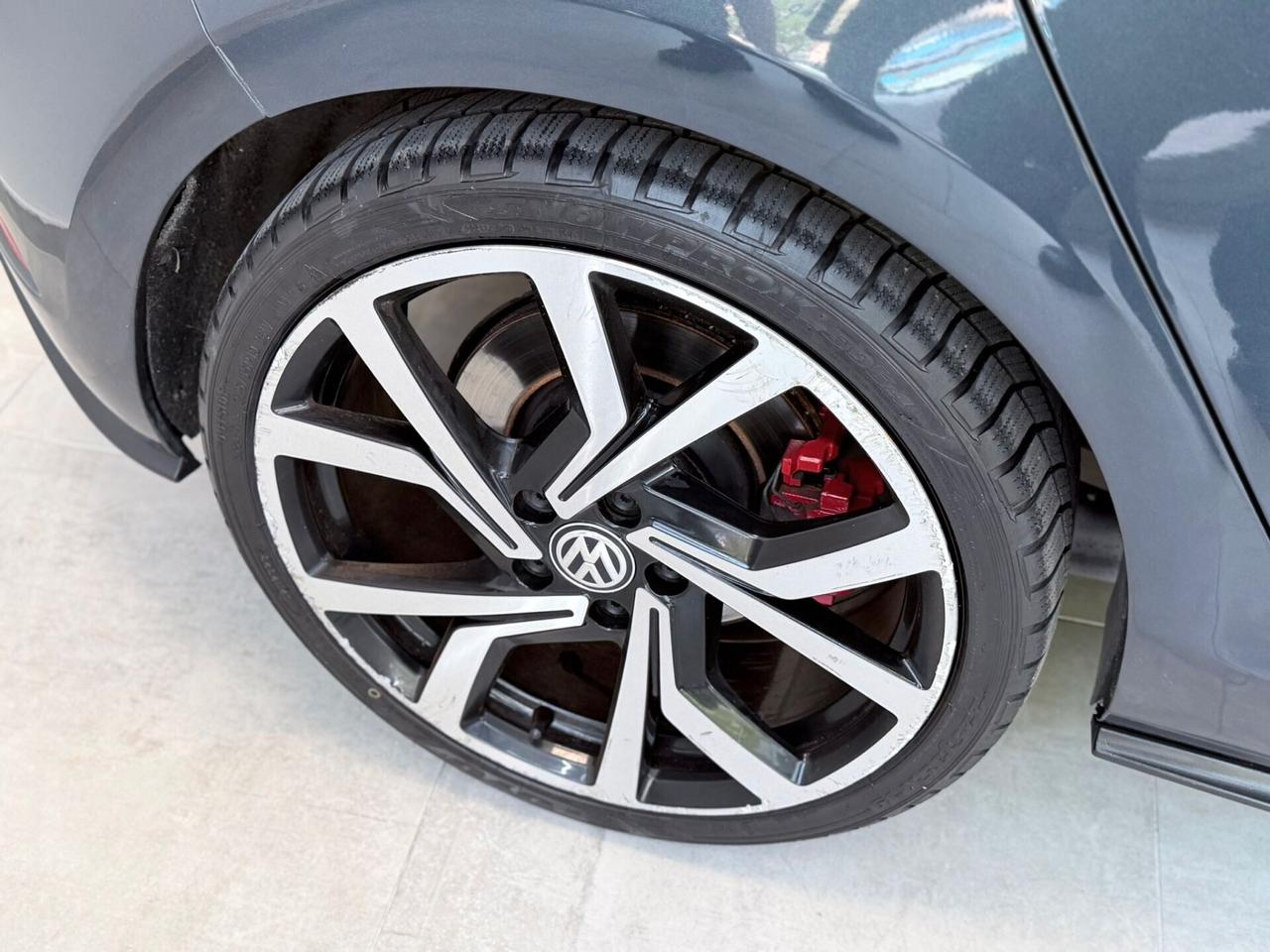 Volkswagen Golf GTI Performance 2.0 245 CV TSI 5p. BMT