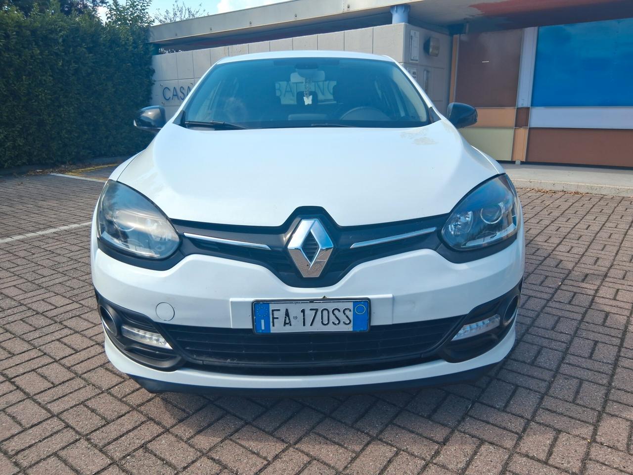 Renault Megane Mégane 1.5 dCi 95CV Start&Stop SporTour Limited..CELL 320 147 1147 WUATSAPP