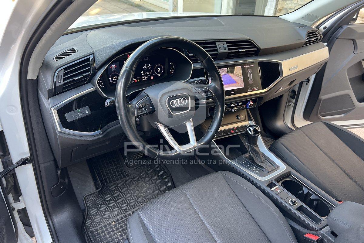 AUDI Q3 35 TDI S tronic Business