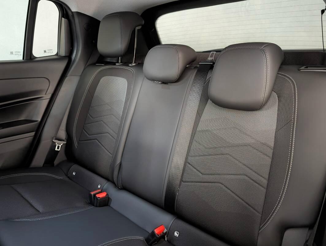 Jeep Avenger 1.2 t. e-hybr.mhev Summit fwd 110cv edct6