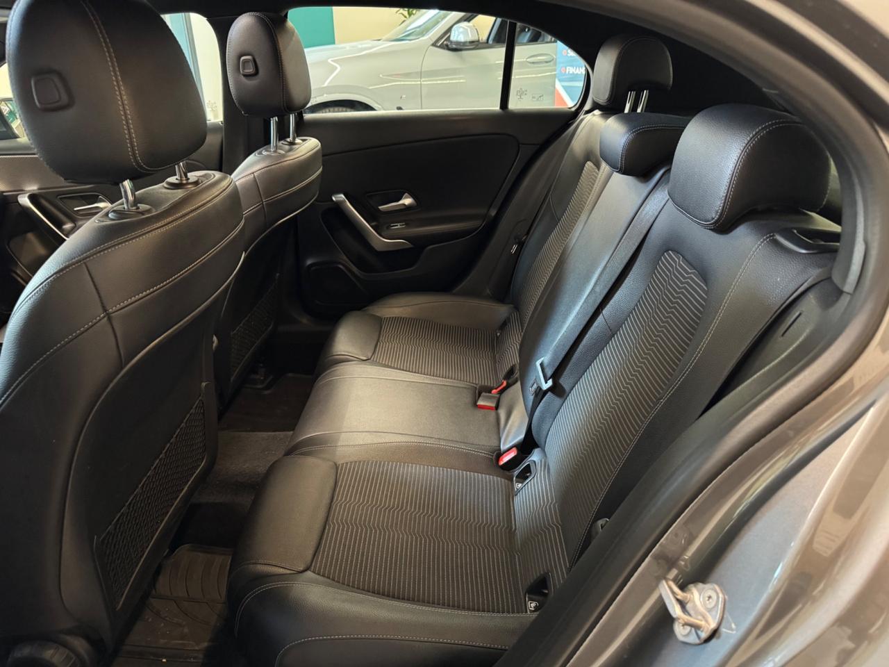 Mercedes-benz A 180 d Automatic Premium