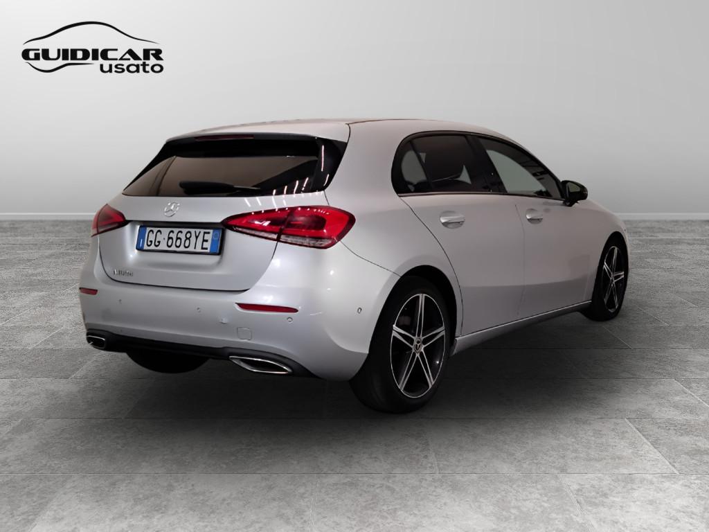 Mercedes-Benz Classe A - W177 2018 - A 180 d Sport auto