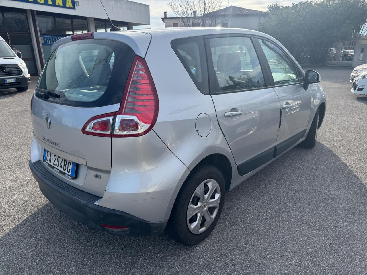 Renault Scenic X-Mod 1.5 dCi 105CV