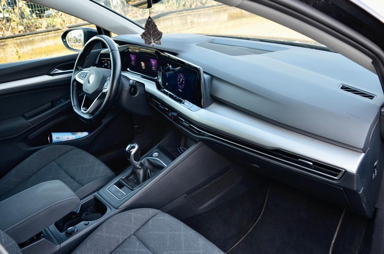 VOLKSWAGEN GOLF 1.0 TSI LIFE 110cv, UFF ITALIANA, EURO 6D, NAVI, APPLE ANDROID, LUCI AMBIENTE, PERMUTE