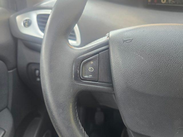 RENAULT Scenic X-Mod 1.5 dCi 110CV UniPropietario Navi 3D Cruise