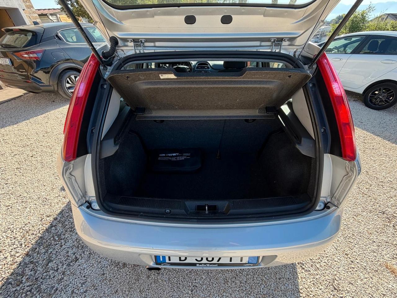 Fiat Punto 1.2 5 Porte Neopatentati Ok Ztl