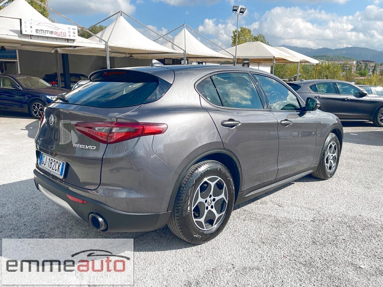 Alfa Romeo Stelvio 2.2 Turbodiesel 160 CV AT8 RWD super AUTOCARO N1 5 POSTI