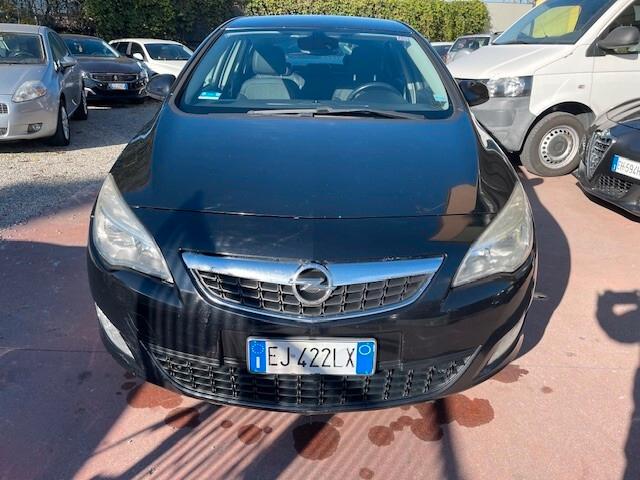 Opel Astra 1.7 CDTI 110CV 5 porte Cosmo