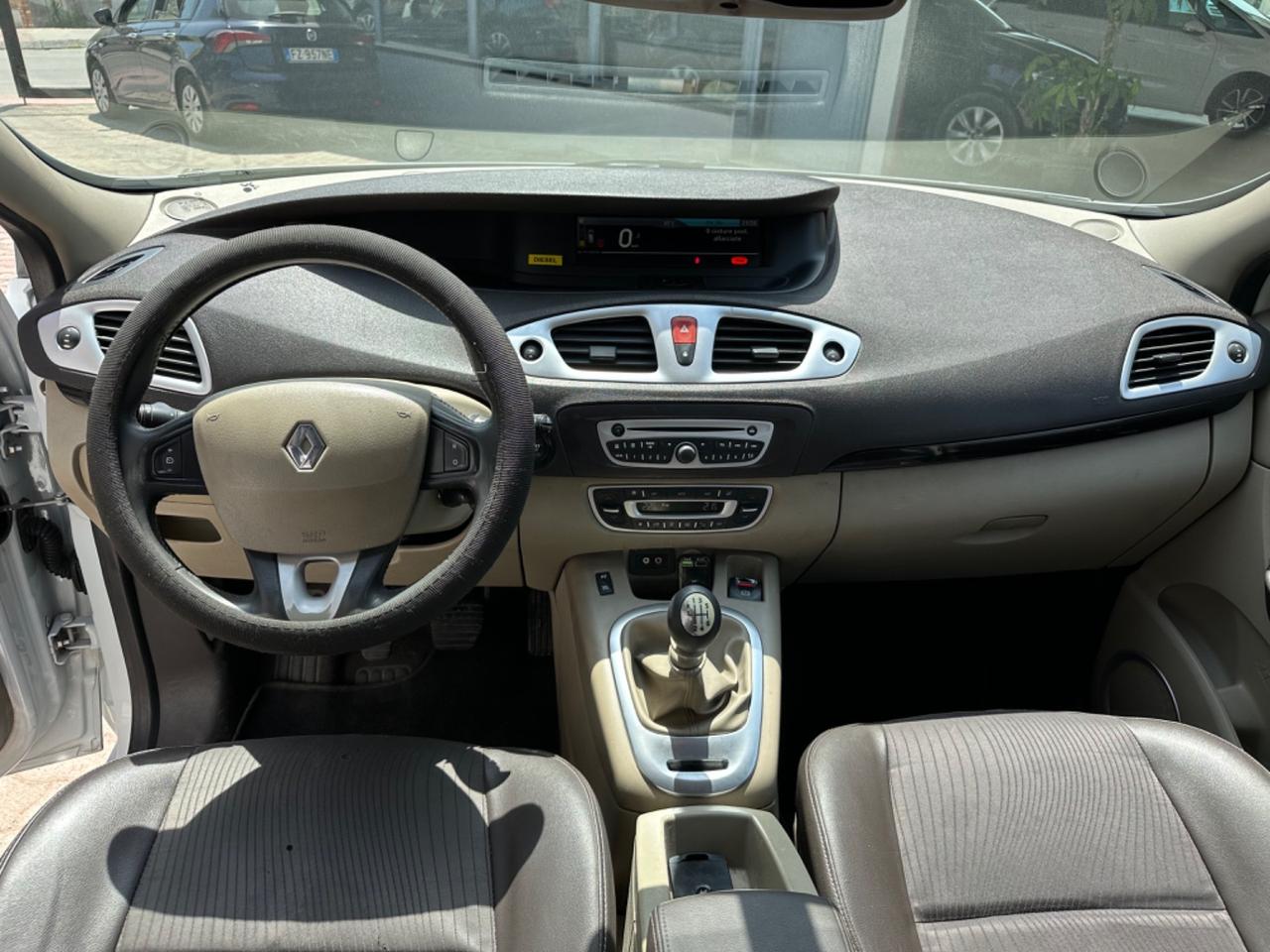 Renault Gran Scénic 1.9 dCi 130CV Dynamique