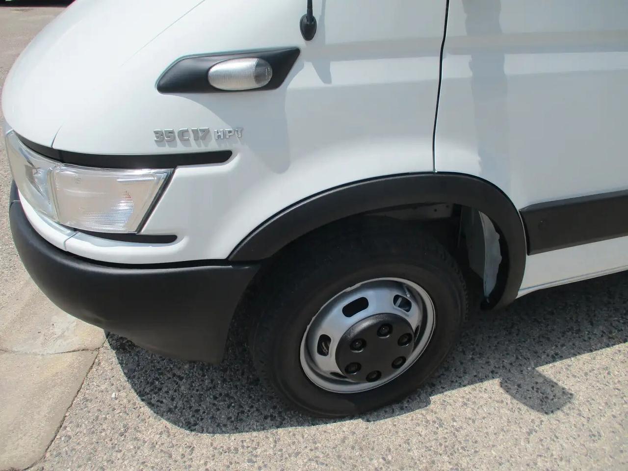 Iveco Daily 35C17 3000 170CV FURGONE LEGA 4.45 M 239000 KM