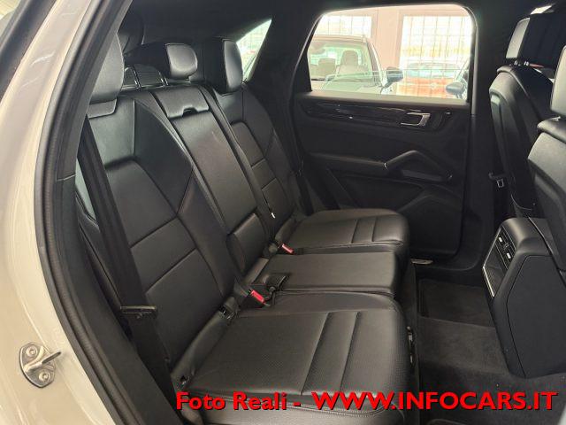 PORSCHE Cayenne 3.0 V6 E-Hybrid - Phev Plug in Prezzo reale