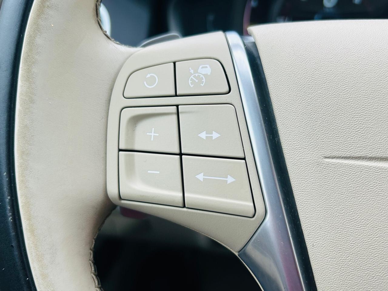 Volvo XC 60 XC60 D4 Geartronic R-design Momentum