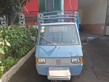 Piaggio Ape CAR 700