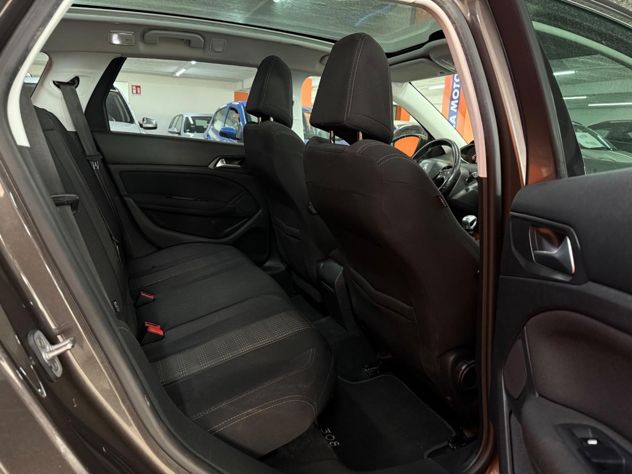 Peugeot 308 BlueHDi SW Allure Tetto Panoramico