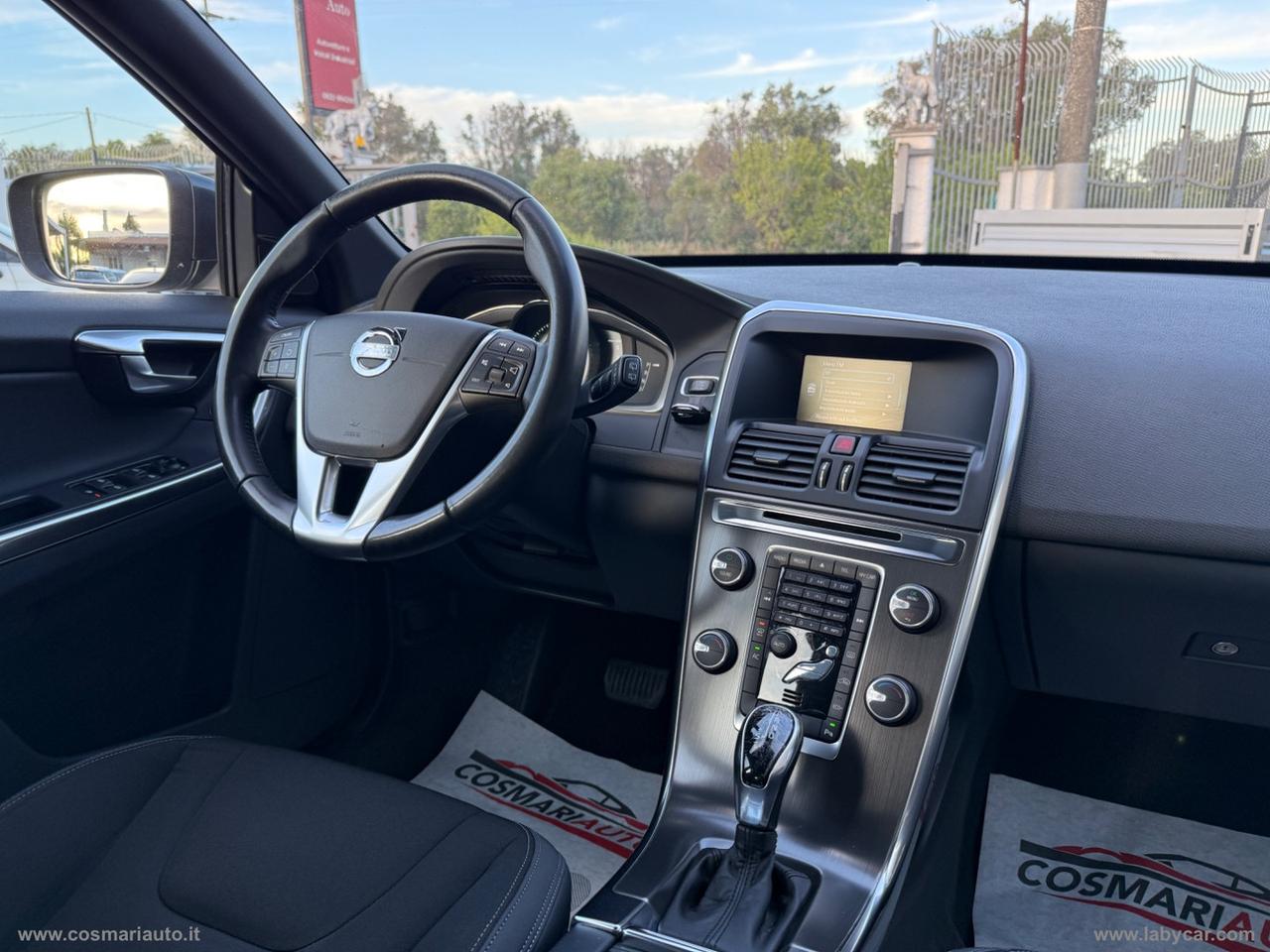 VOLVO XC60 D4 Geartronic Momentum