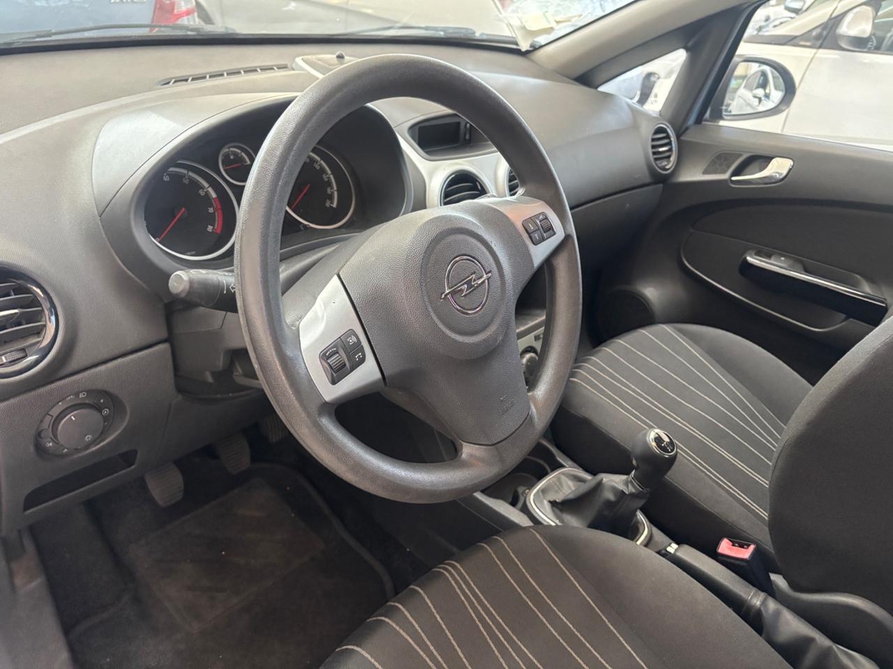 Opel Corsa 1.2 3 porte Enjoy