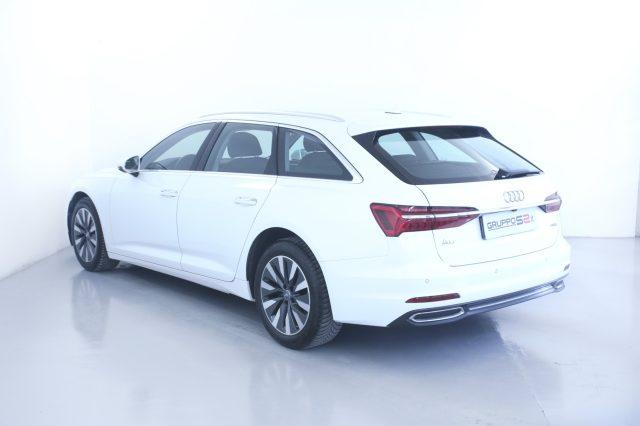 AUDI A6 Avant 40 2.0 MHD quattro S tronic Design