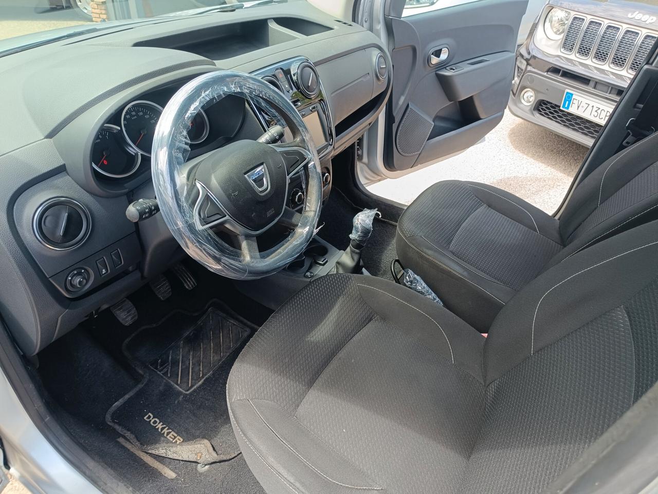 Dacia Dokker 1.6 8V 100CV Start&Stop GPL Lauréate
