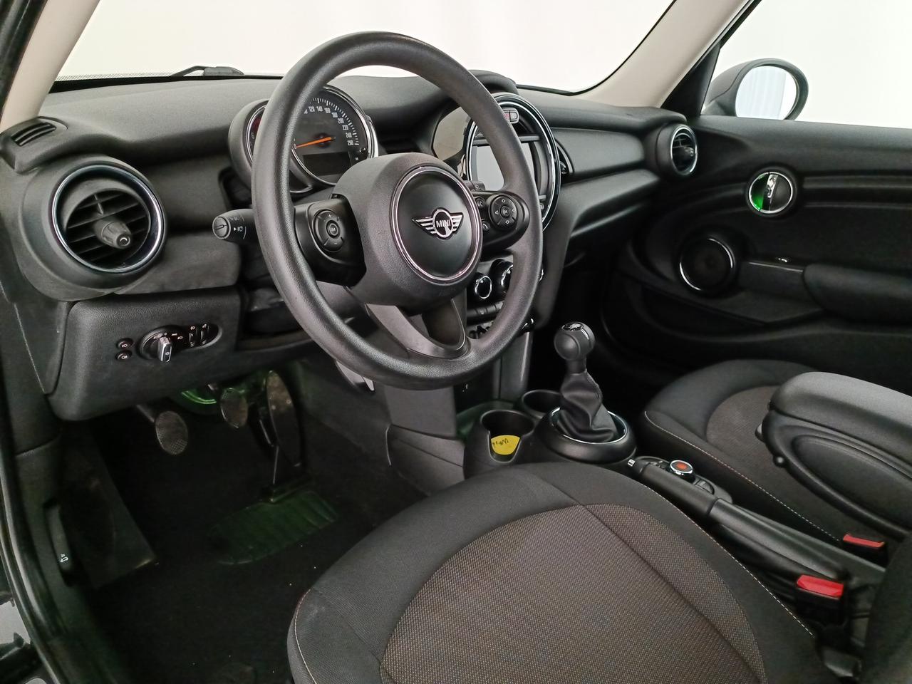 MINI Mini IV F55 2018 5p - Mini 5p 1.5 One 75cv