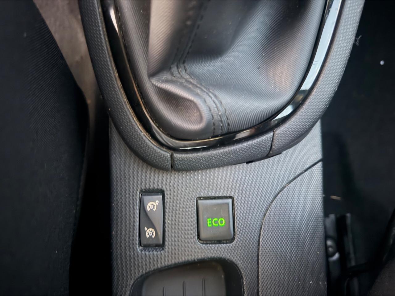 Renault Clio 0.9 TCe 12V 90CV Start&Stop 5 porte Energy