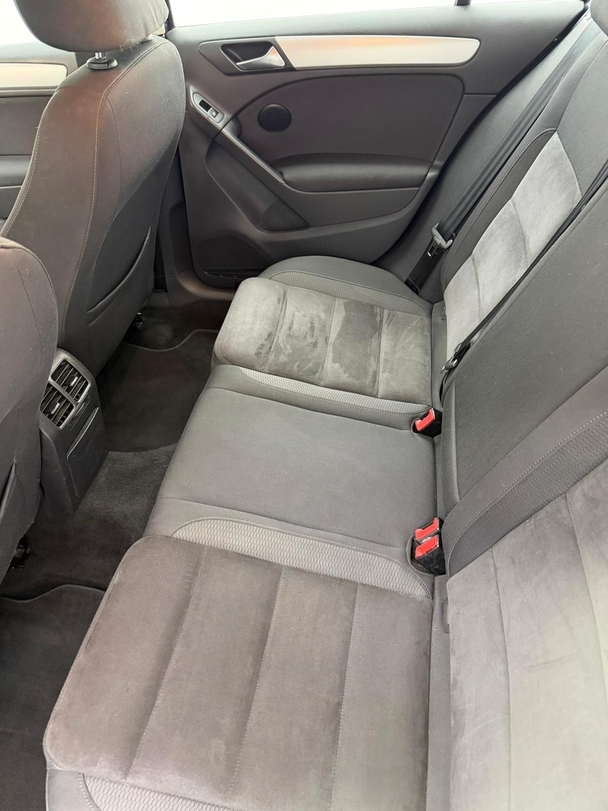 Volkswagen Golf Business 2.0 TDI 140CV DSG 5p High.