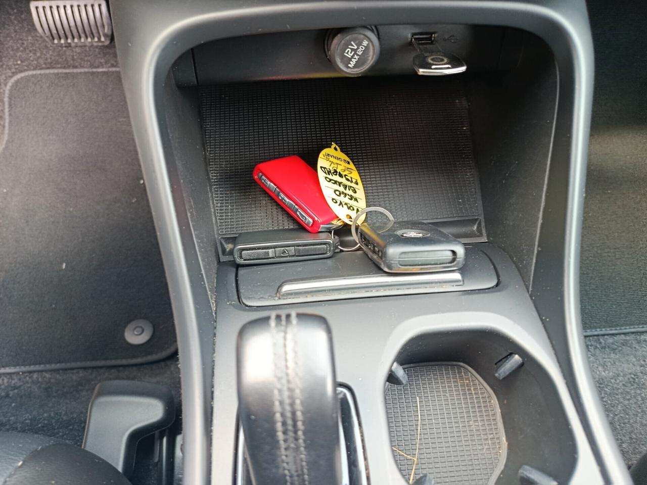 Volvo XC40 D4 AWD Geartronic Business
