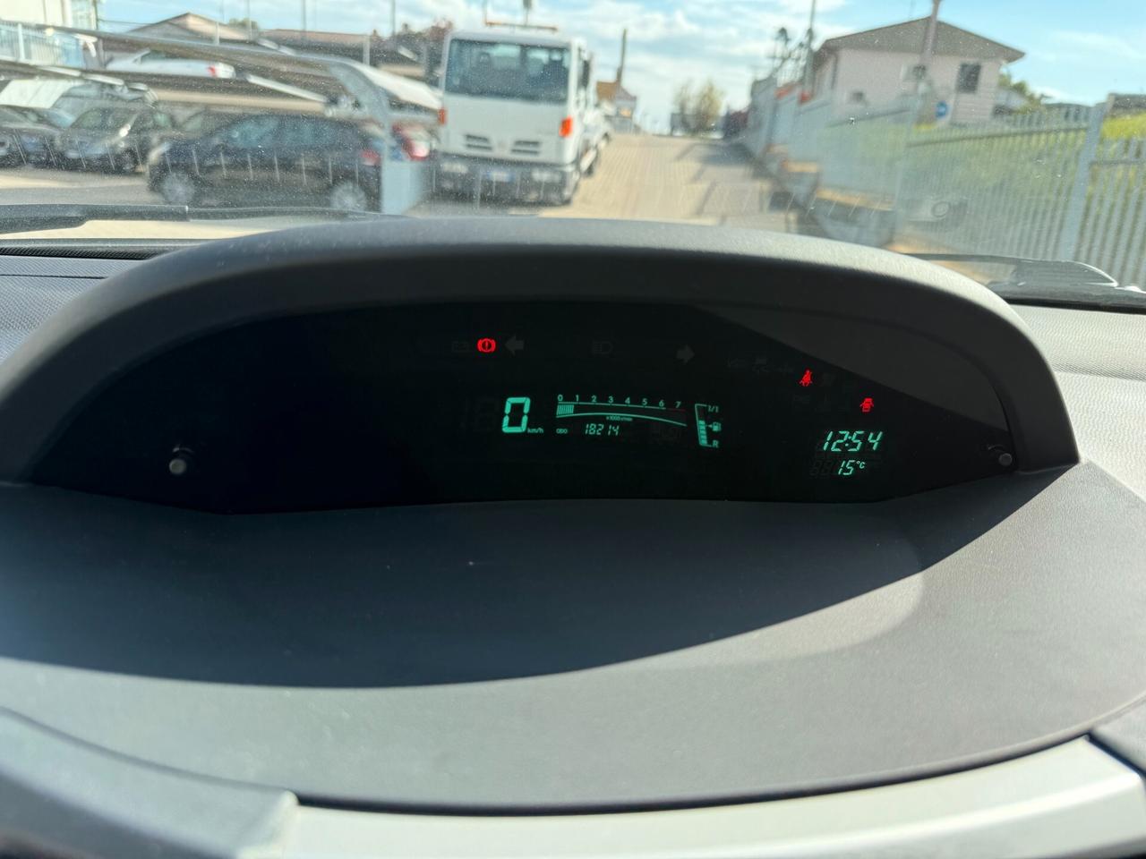 Toyota Yaris 1.0 5 porte