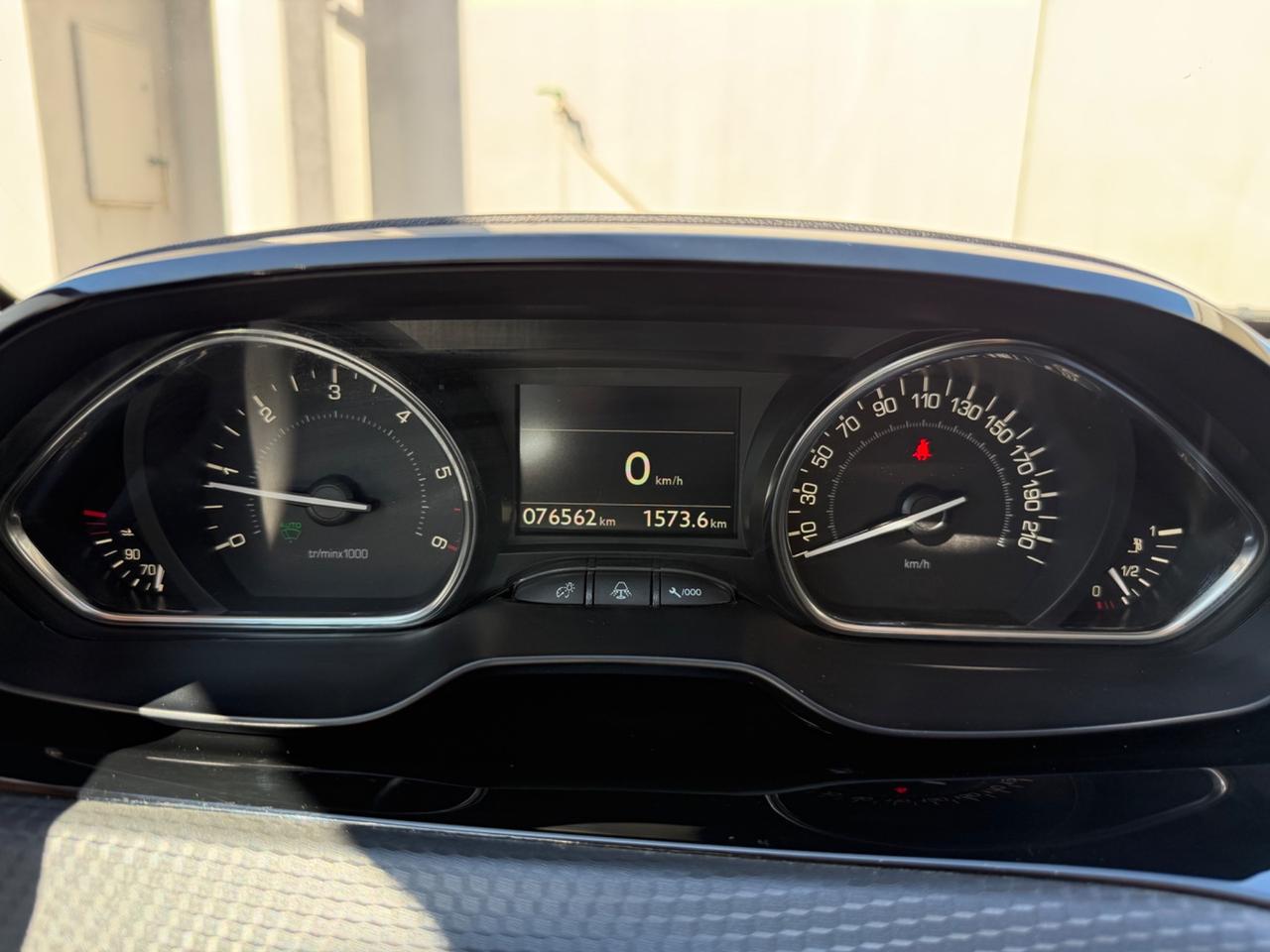 Peugeot 2008 BlueHDi Allure